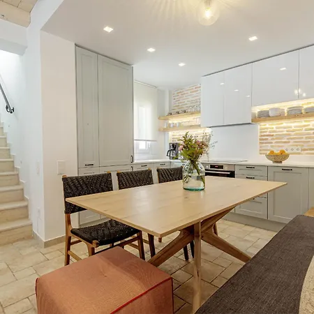 Agios Stefanos Bay - Anna